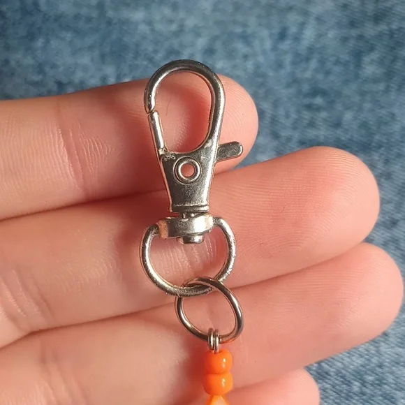 Handcrafted Soda Tab Keychain - Picture 4 of 6